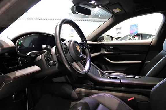Porsche Taycan Turbo 2021 photo 3