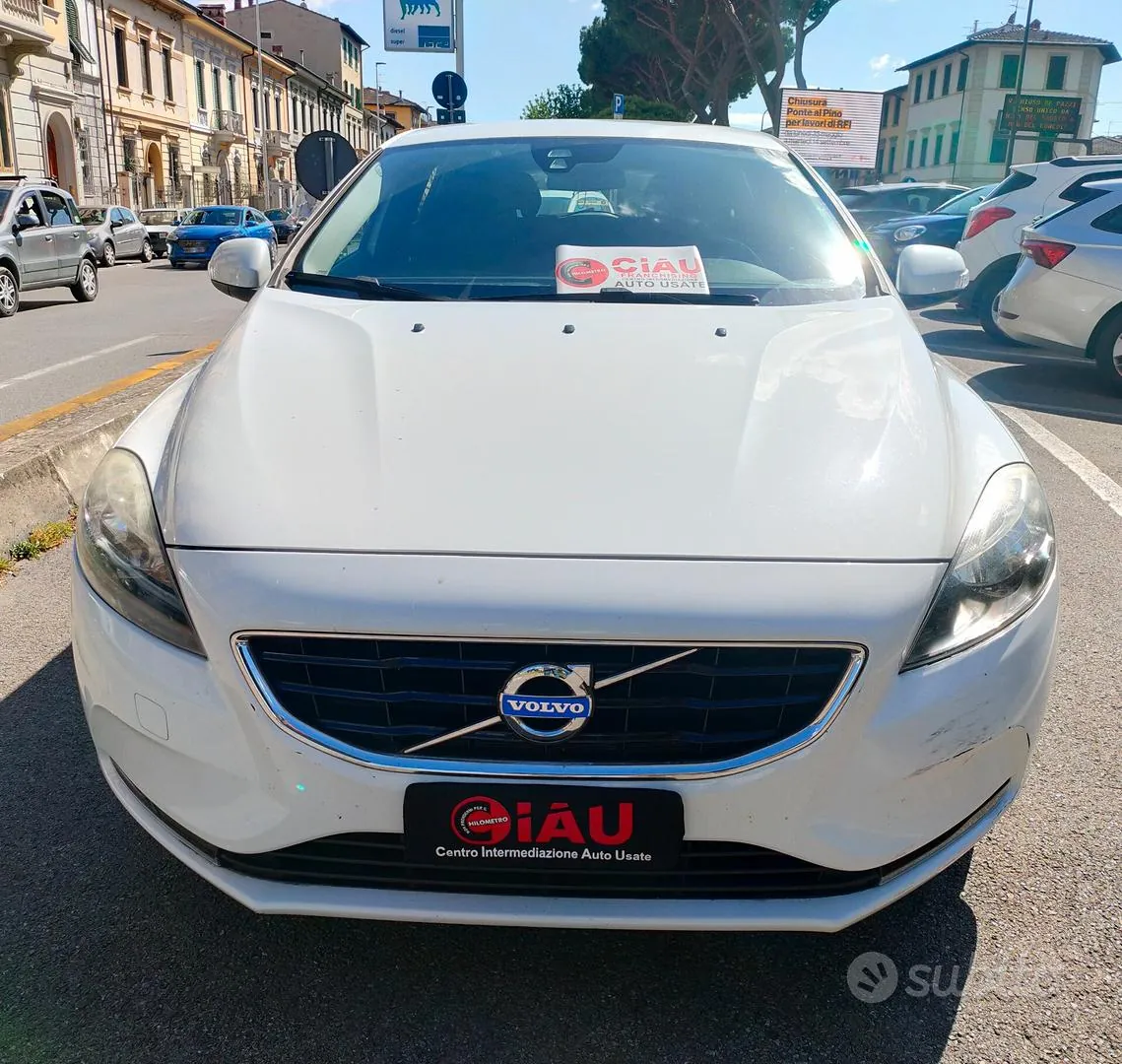 Volvo V40 2015 photo 4