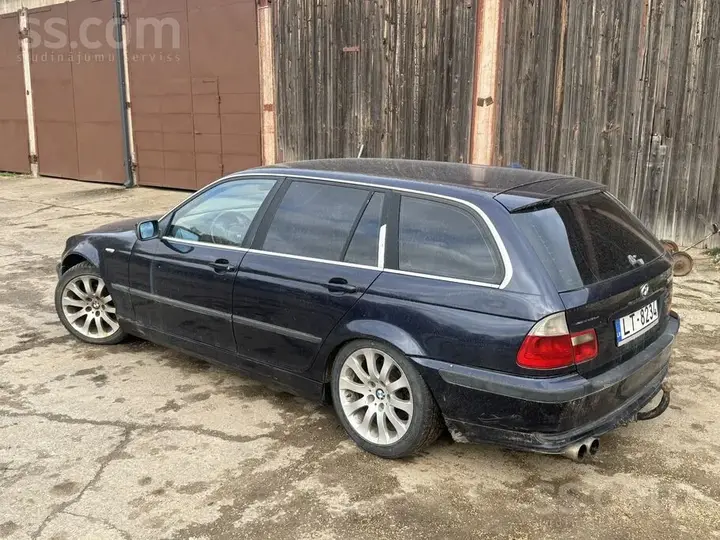 BMW 330 2002 photo 2