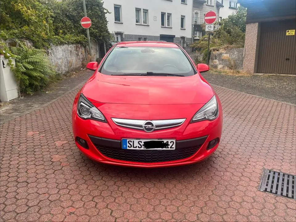 Opel Astra Gtc