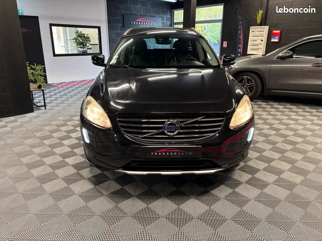 Volvo Xc60 2016 photo 2