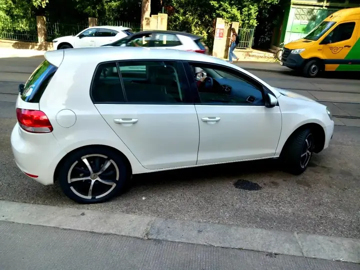 Volkswagen Golf 2009 photo 3
