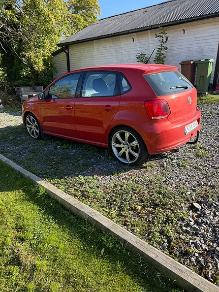 Volkswagen Polo 2010 photo 3