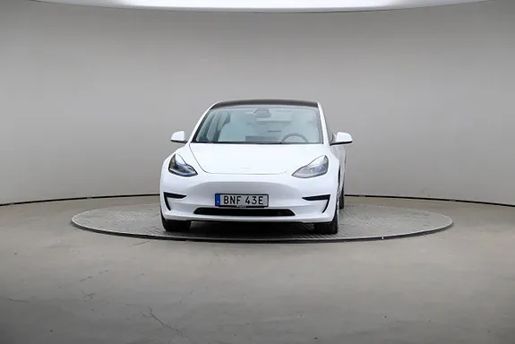 Tesla Model 3 2022 photo 3