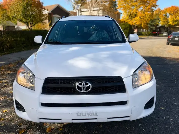 Toyota Rav4 2012 photo 3