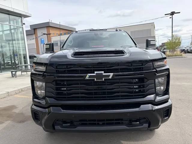 Chevrolet Silverado 2500Hd 2026 photo 3