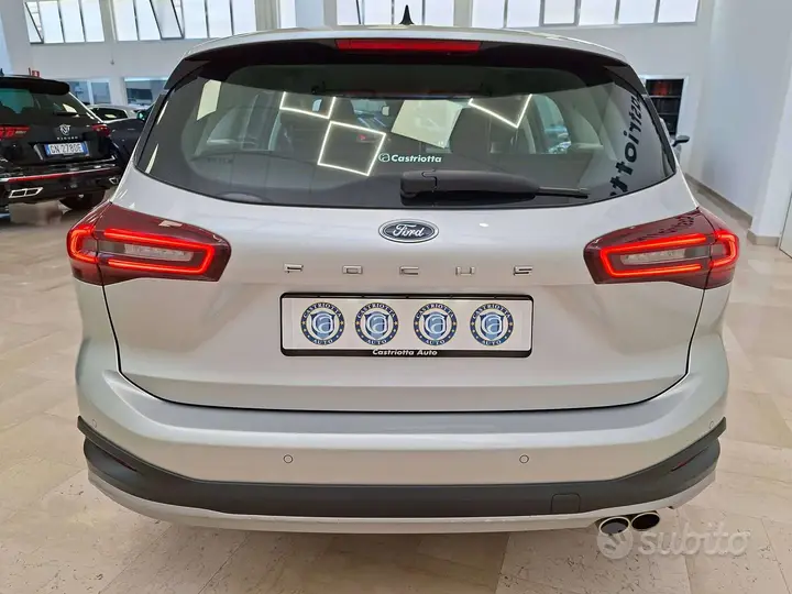 Ford Focus 2022 photo 5
