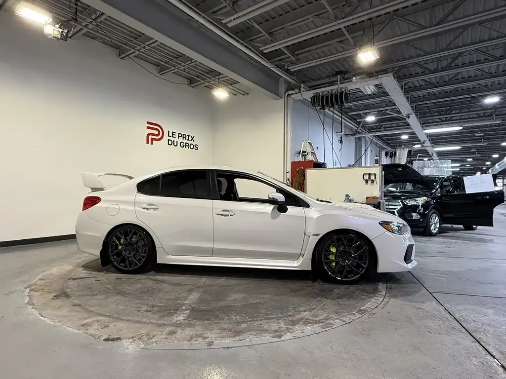 Subaru Wrx Sti 2019 photo 2
