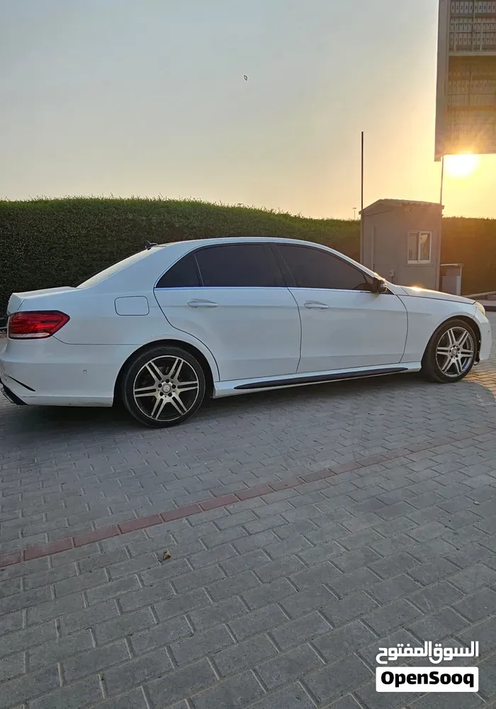 Mercedes-Benz E-Class 2013 photo 3