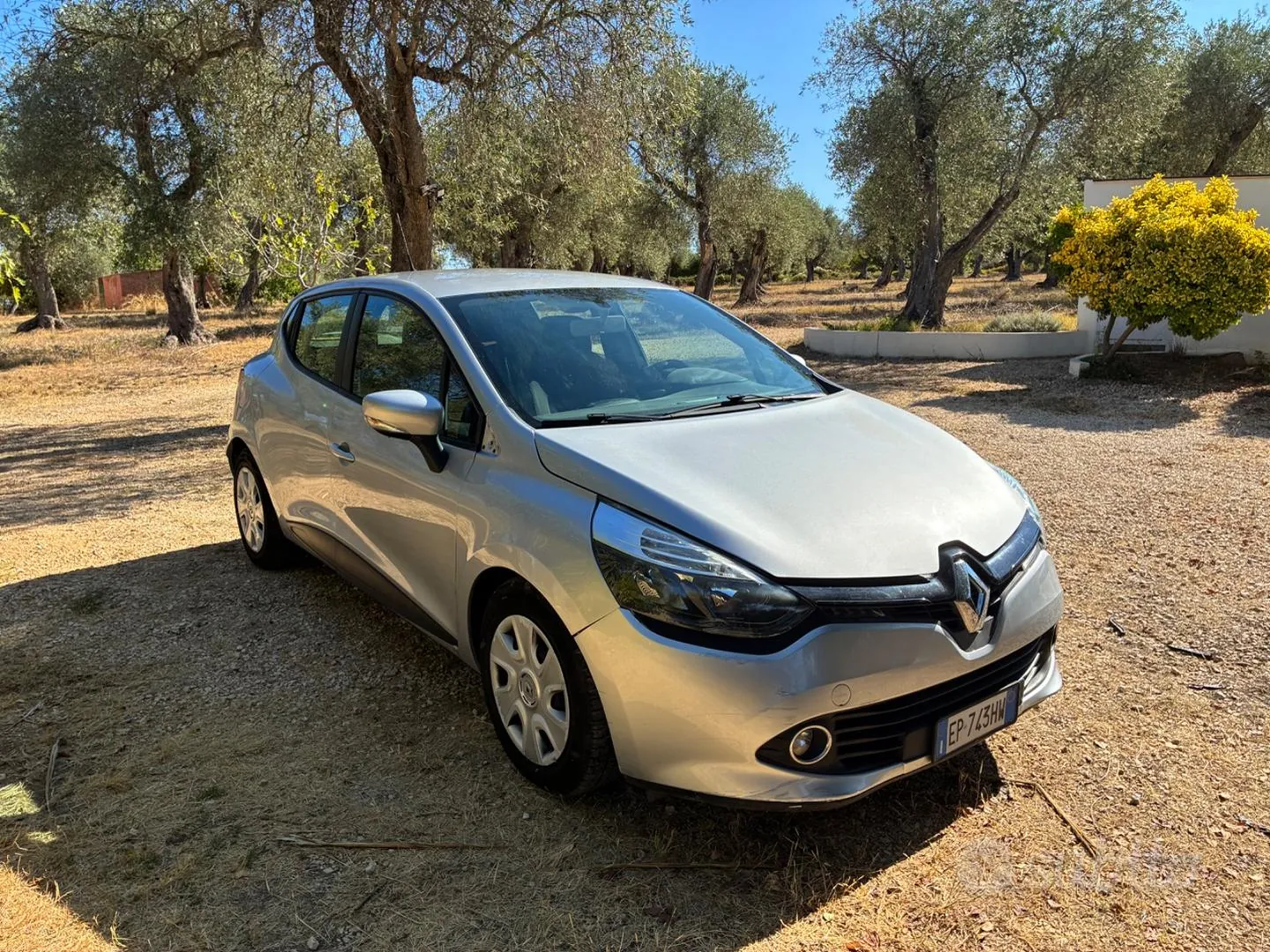 Renault Clio 2013 photo 3