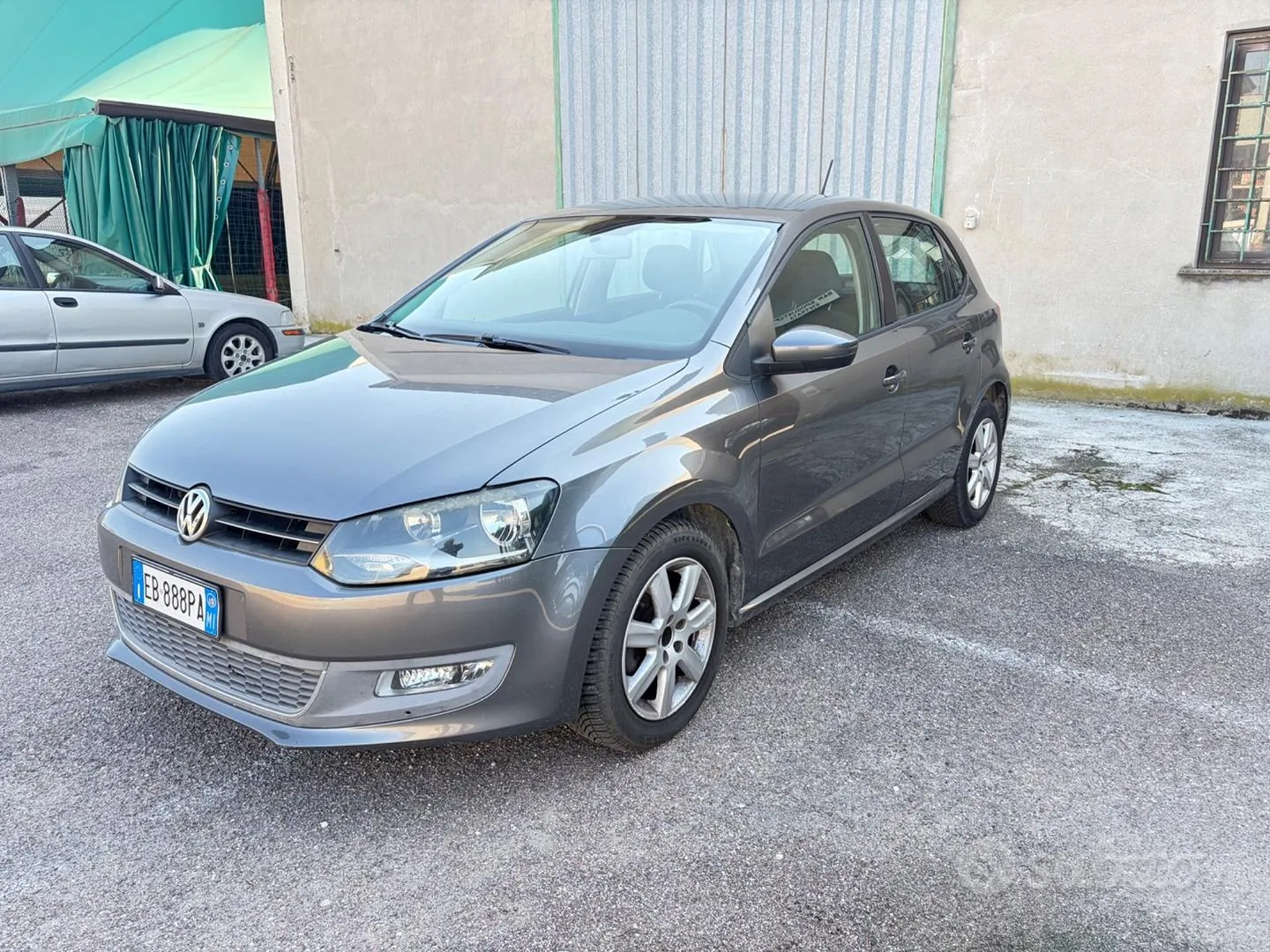 Volkswagen Polo 2010 photo 5