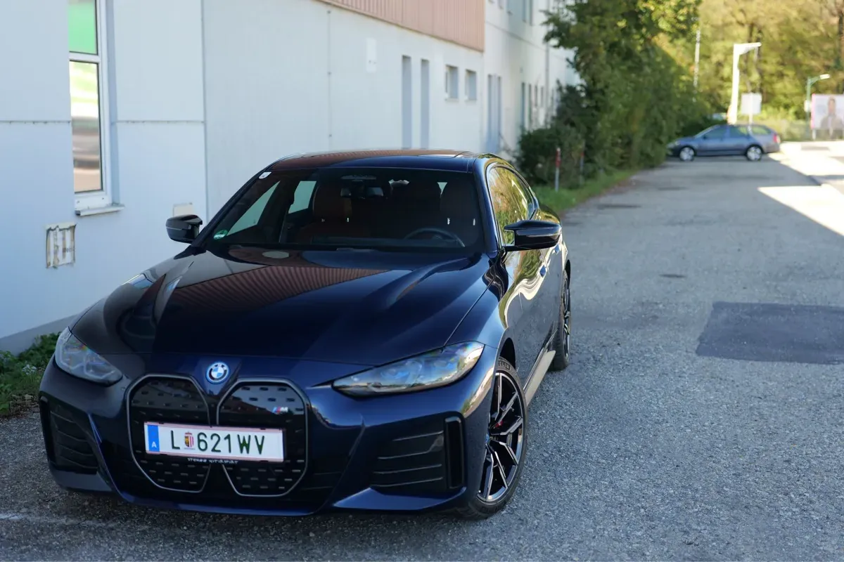 BMW I4 2024 photo 3