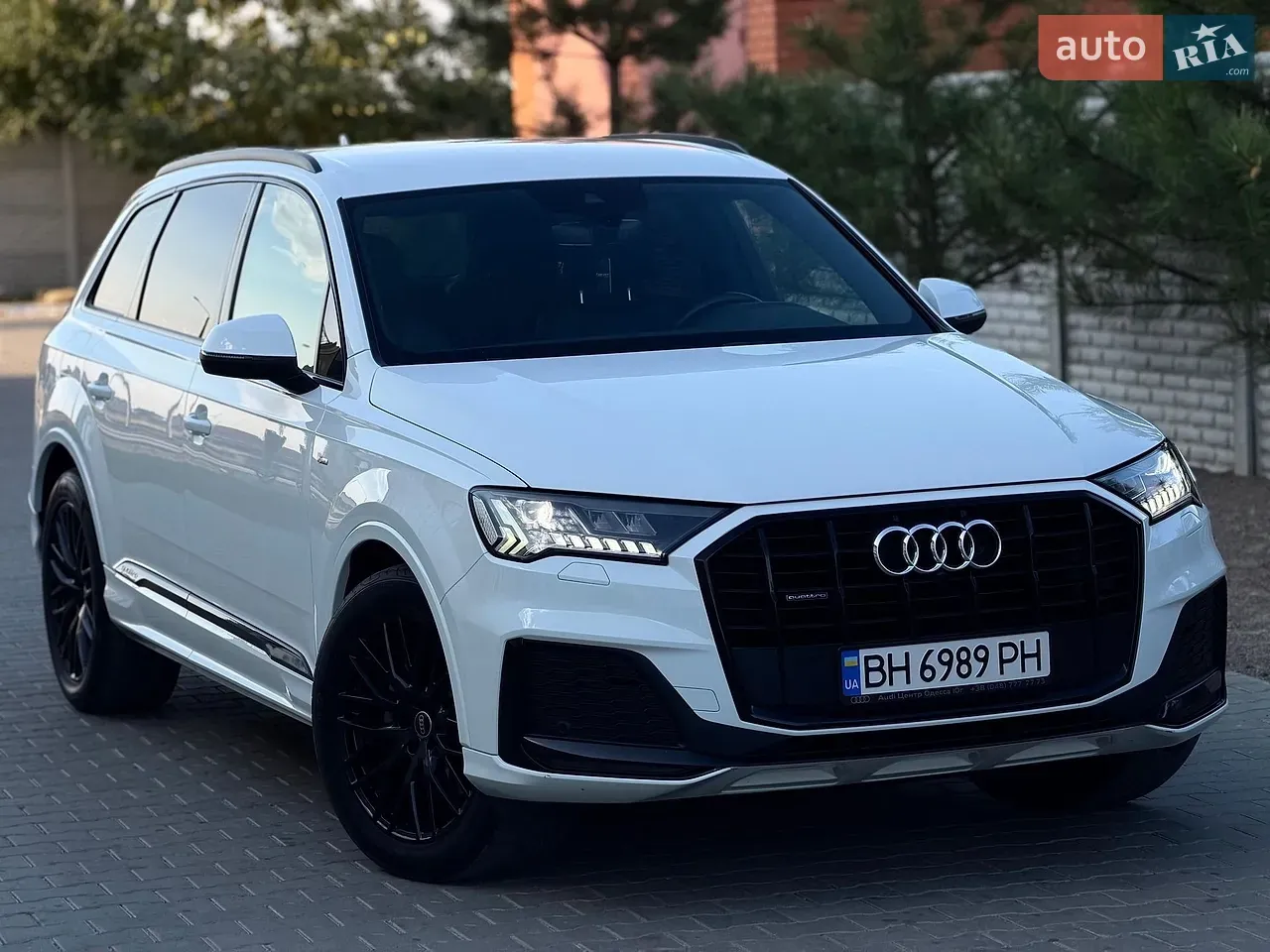 Audi Q7 2021 photo 2