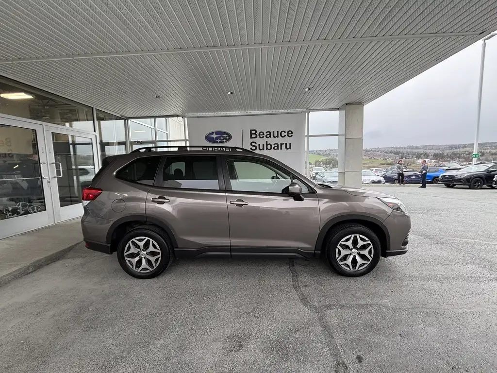 Subaru Forester 2022 photo 2