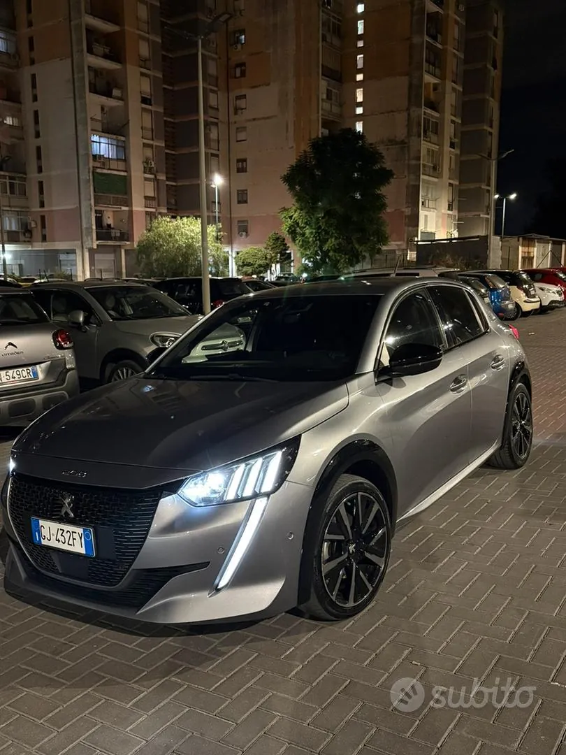 Peugeot 208 2022 photo 4