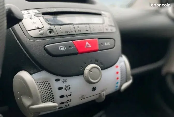 Citroen C1 2013 photo 3
