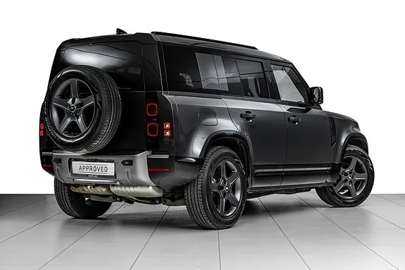Land Rover Defender 110 2025 photo 2