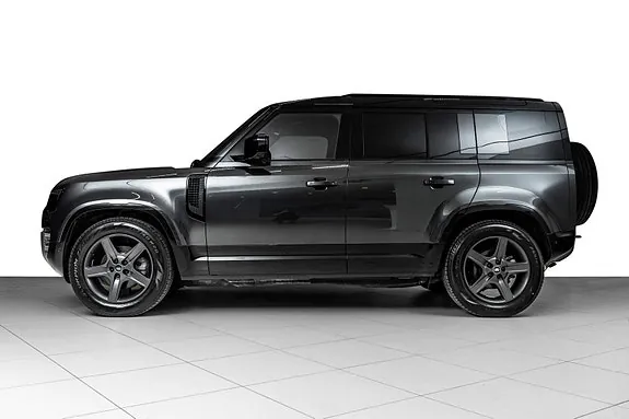 Land Rover Defender 110 2025 photo 5