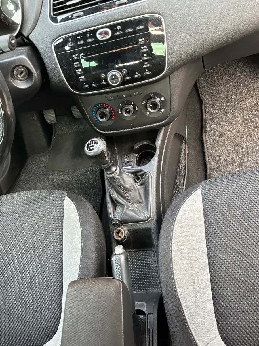 Fiat Punto 2013 photo 3