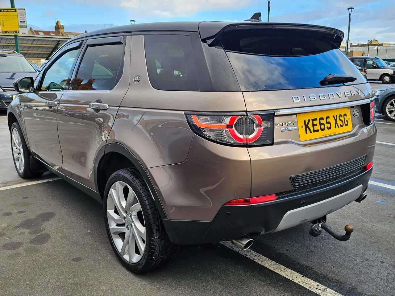 Land Rover Discovery Sport 2015 photo 2