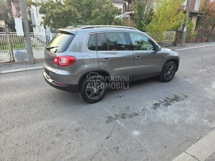Volkswagen Tiguan 2008 photo 4