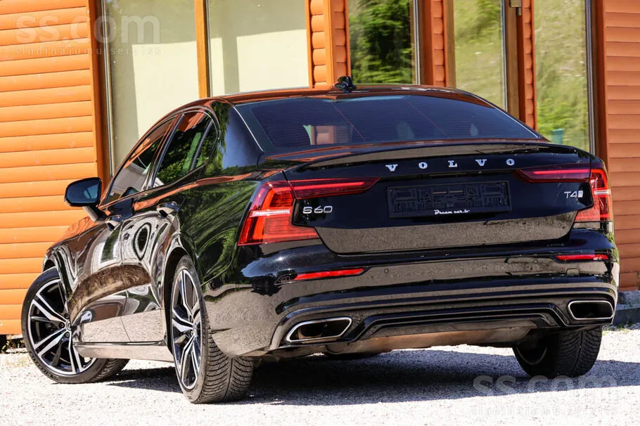 Volvo S60 2020 photo 4