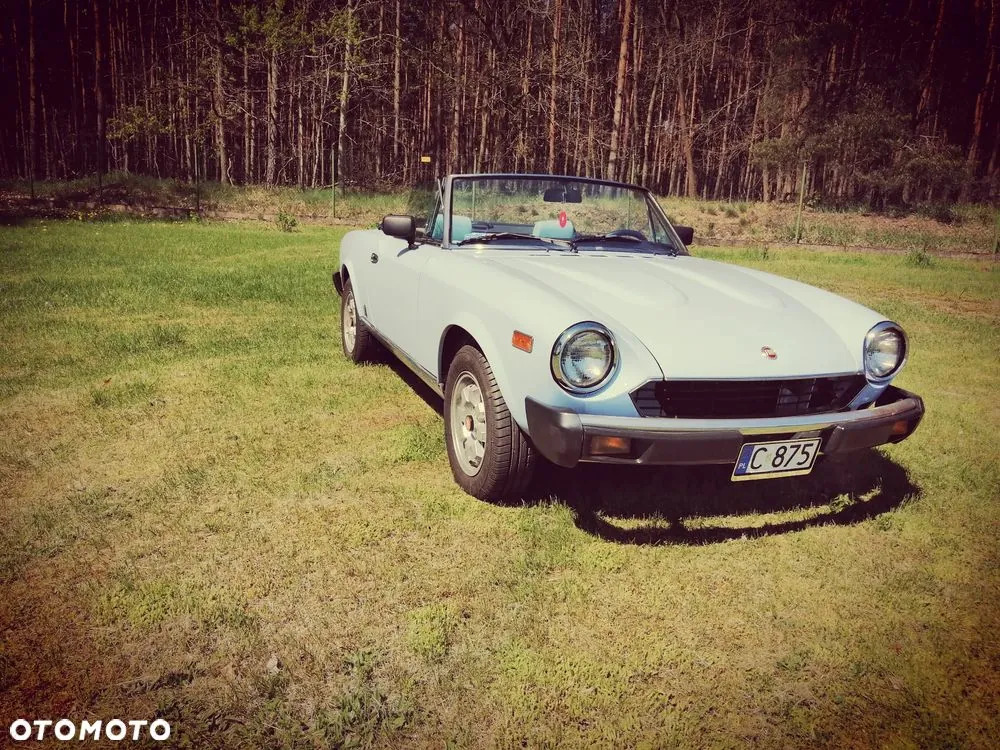 Fiat 124 Spider 1981 photo 4