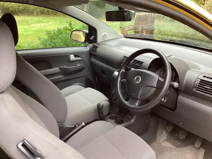 Volkswagen Fox 2010 photo 5