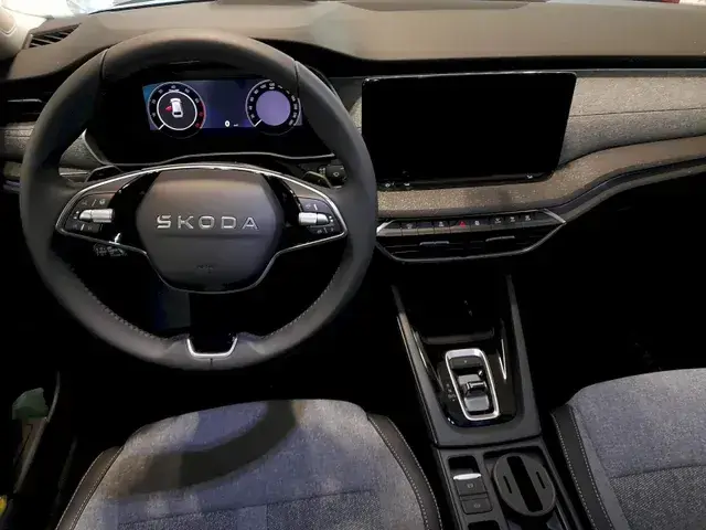 Skoda Octavia Combi 2025 photo 4