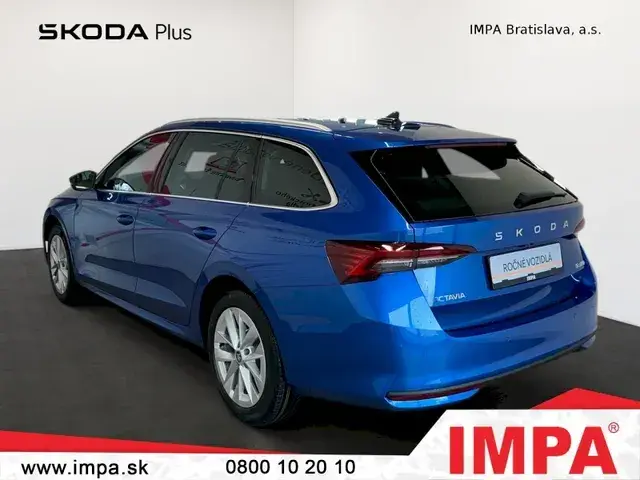 Skoda Octavia Combi 2025 photo 2