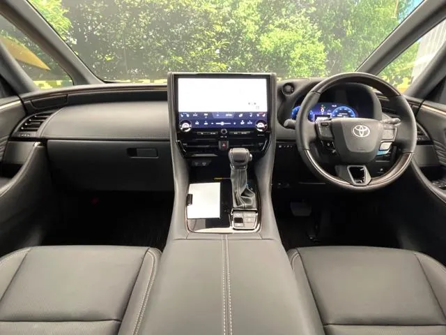 Toyota Alphard 2025 photo 2