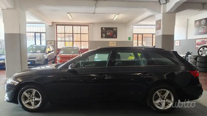 Audi A4 Avant 2022 photo 3