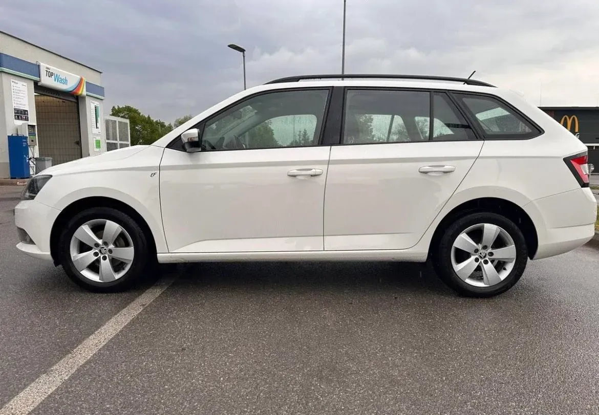 Skoda Fabia 2017 photo 3