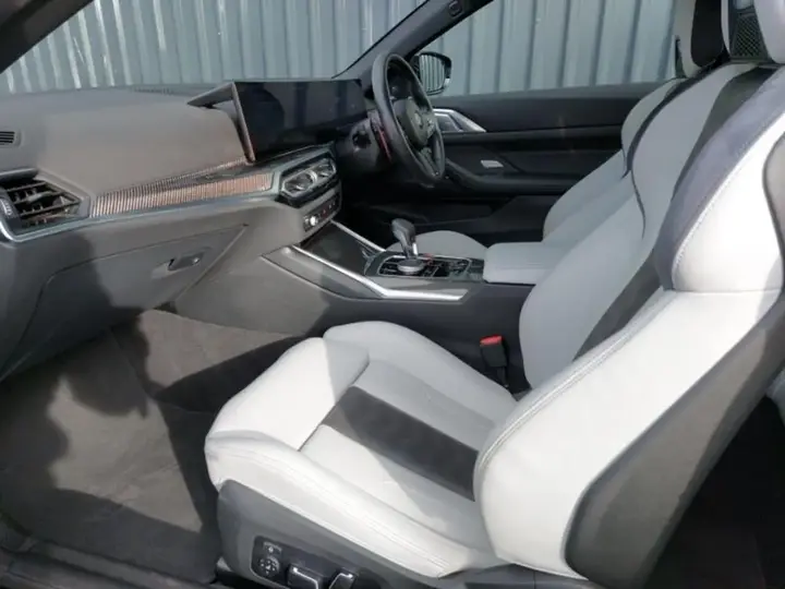 BMW M4 2024 photo 5