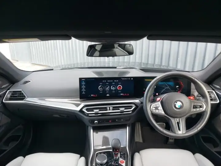BMW M4 2024 photo 3