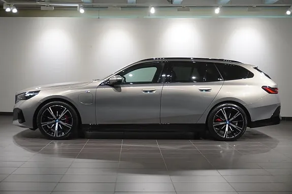 BMW 530E 2025 photo 4