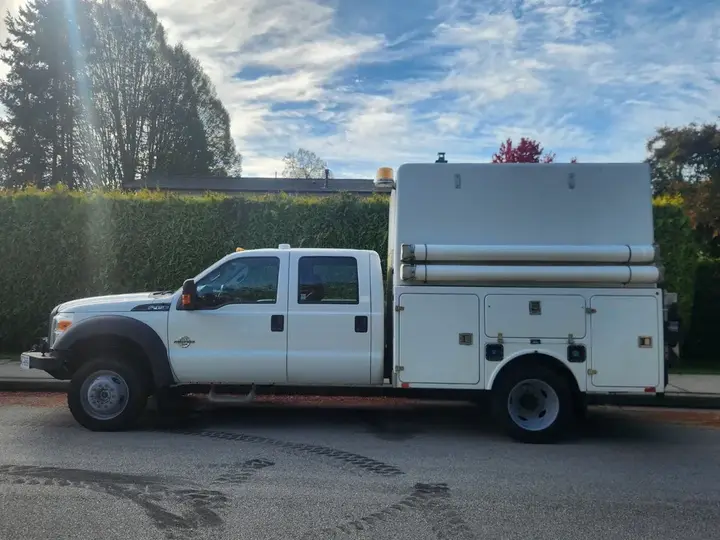 Ford F-450 2014 photo 3