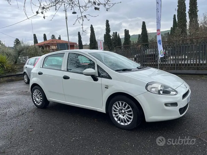 Fiat Punto 2017 photo 2