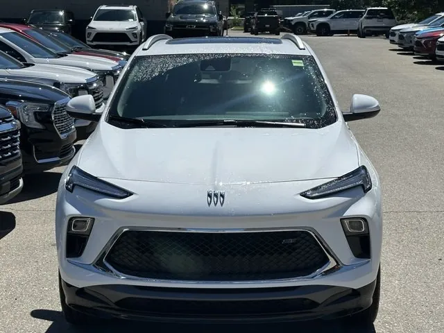 Buick Encore Gx 2026 photo 2