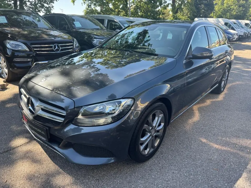 Mercedes-Benz C 220