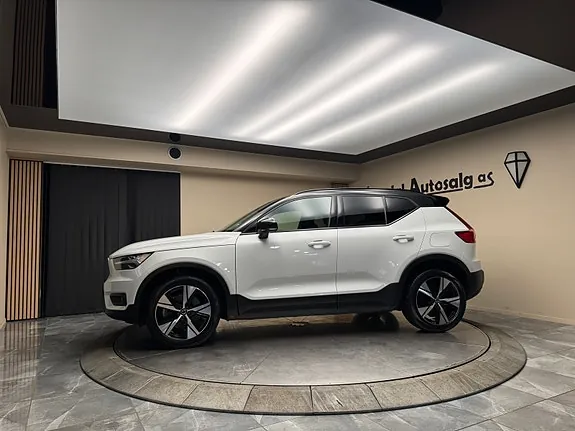 Volvo Xc40 2022 photo 2