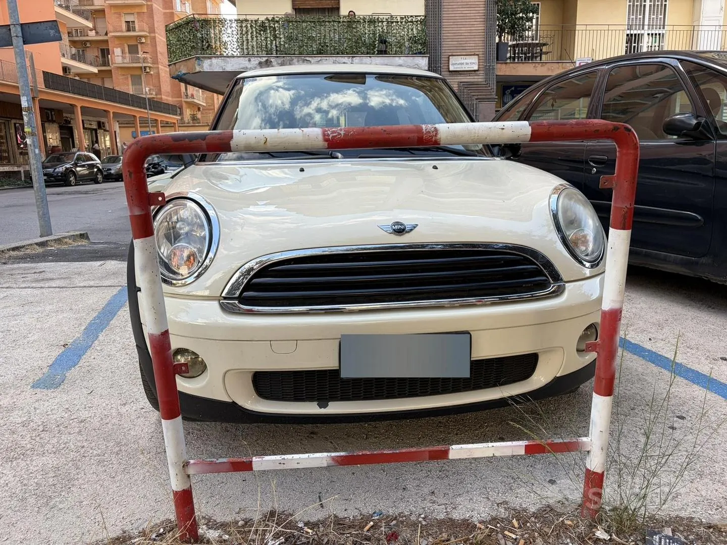 Mini Cooper 2010 photo 2