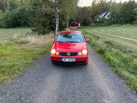Volkswagen Polo 2005 photo 2
