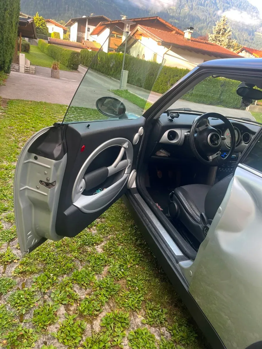 Mini Cooper 2002 photo 2