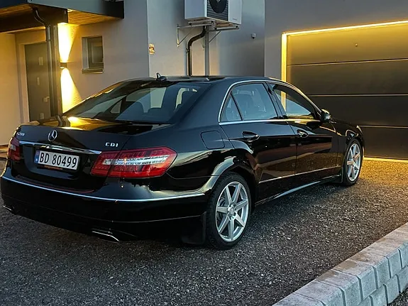 Mercedes-Benz E-Class 2013 photo 2
