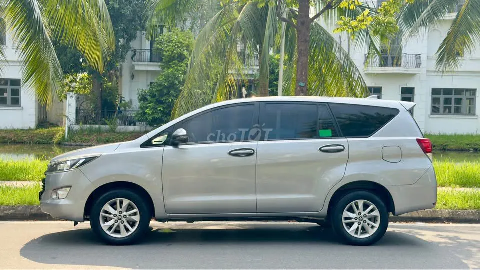 Toyota Innova 2019 photo 3