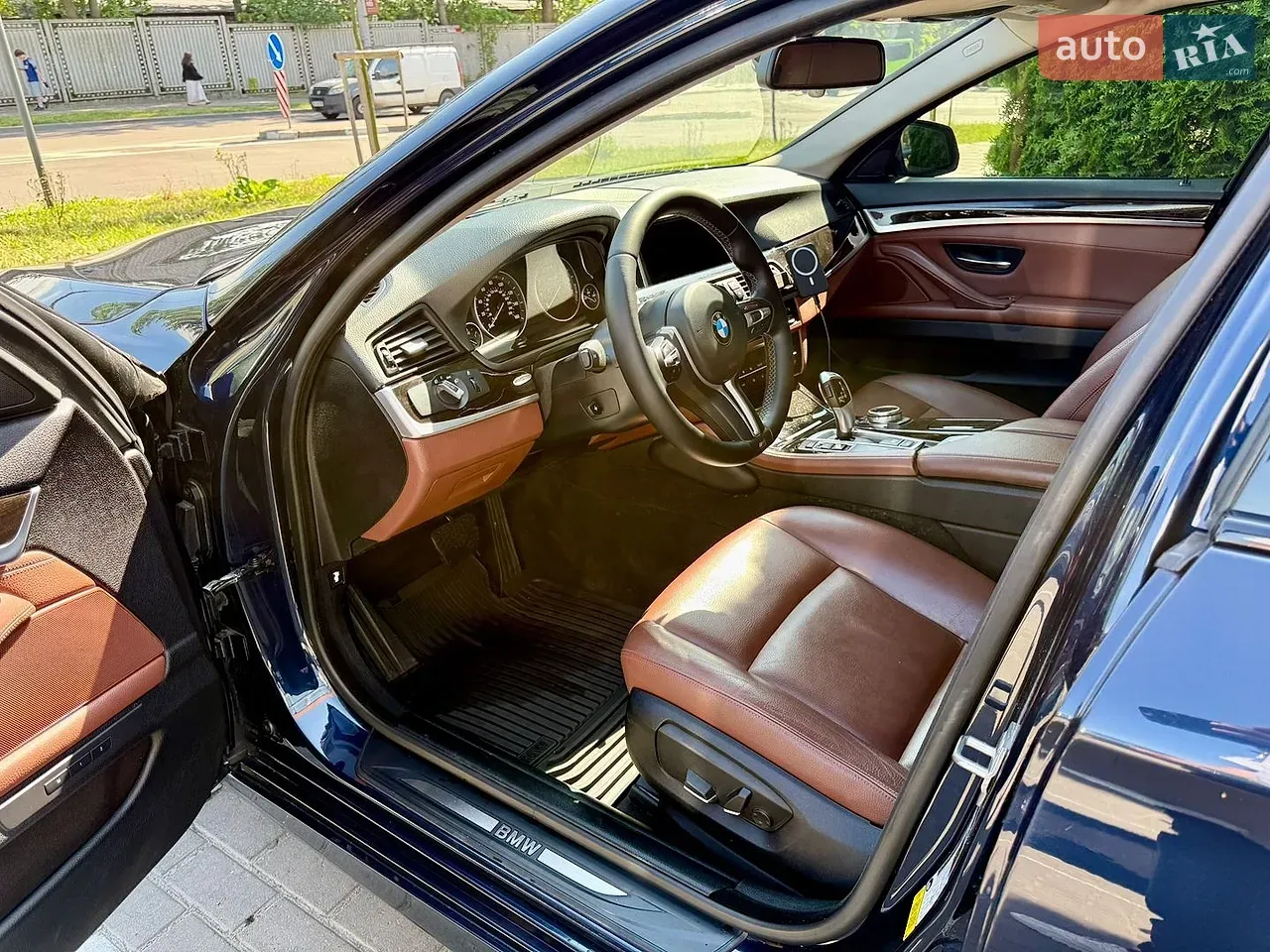 BMW 5 Series 2014 photo 5