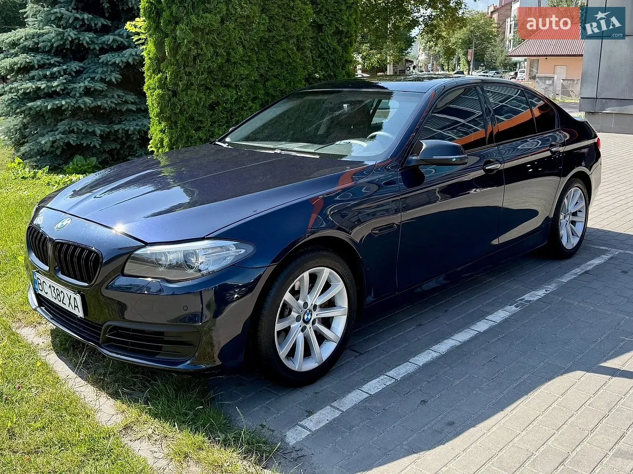 BMW 5 Series 2014 photo 2