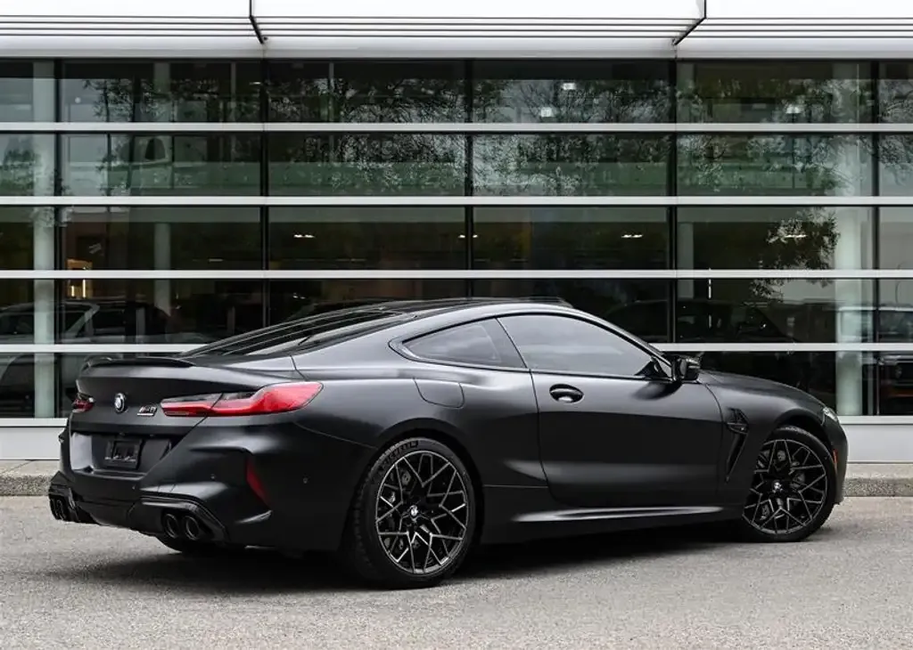 BMW M8 2022 photo 5