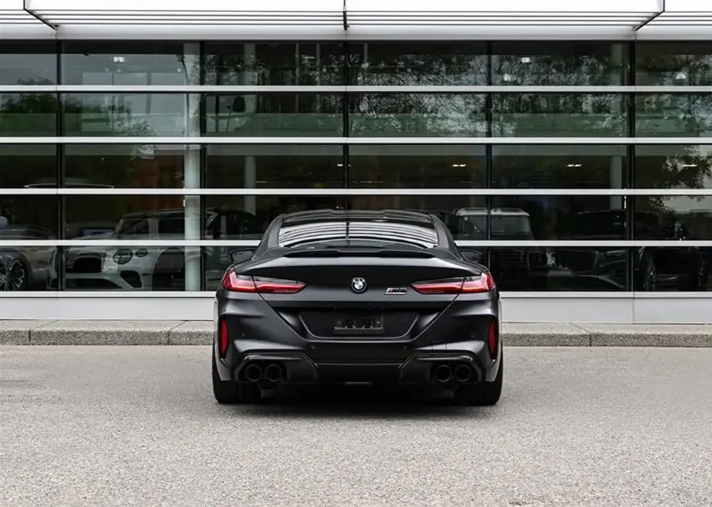 BMW M8 2022 photo 4